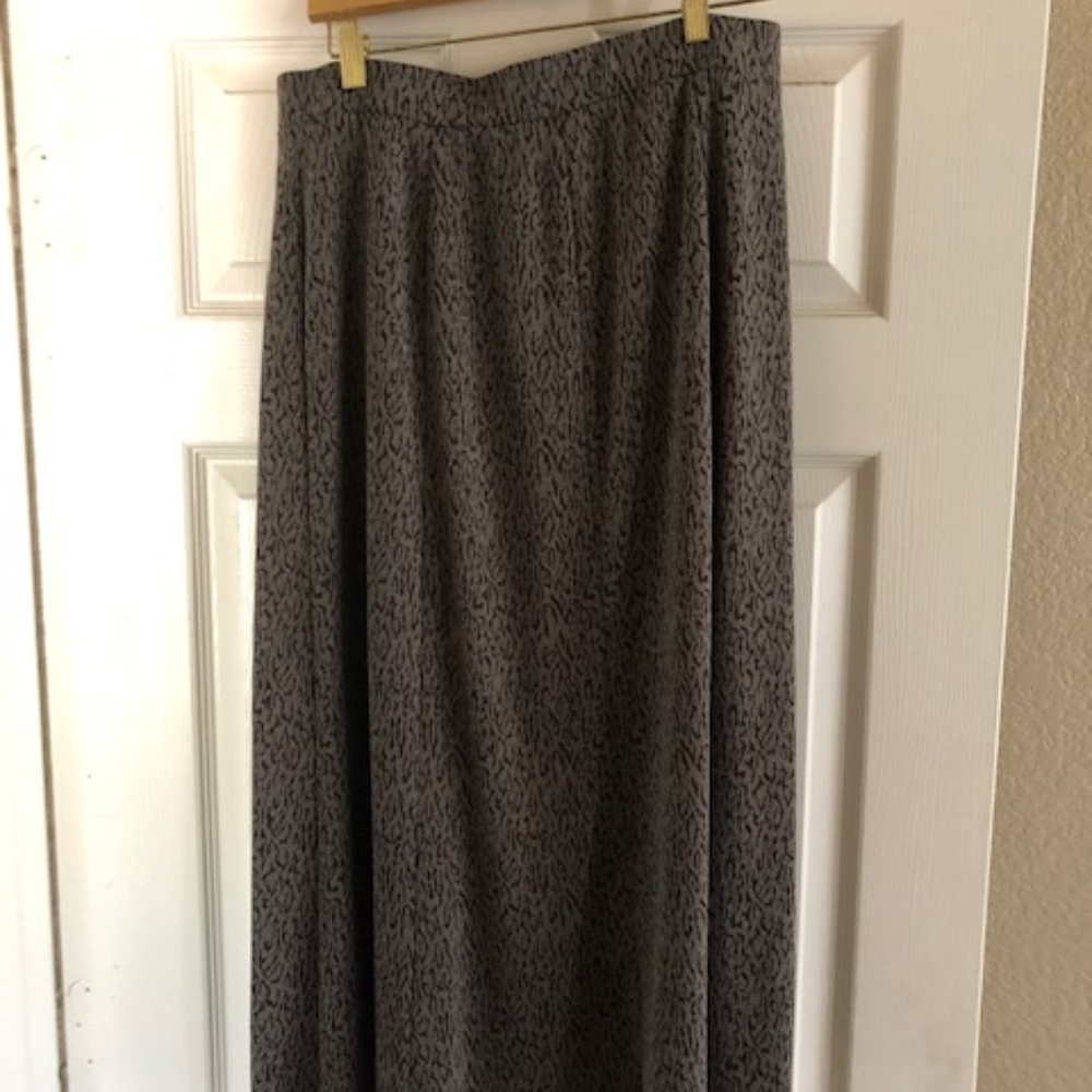 Chico's Grey Long Patterned Skirt